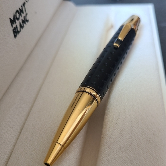 Montblanc Boheme Doue Gold-Plated Ballpoint Pen - Picture 3 of 6